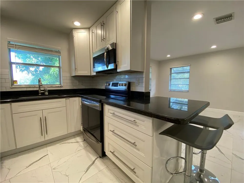 624 NE 10th Avenue #5 Fort Lauderdale, FL 33304