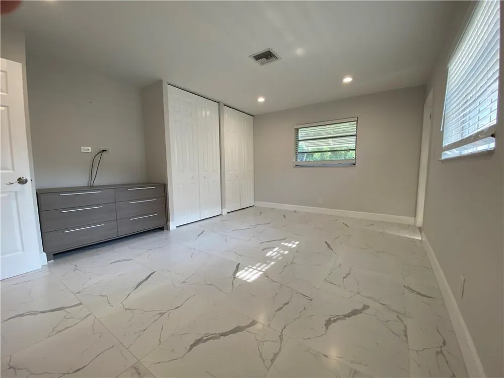 624 NE 10th Avenue #5 Fort Lauderdale, FL 33304