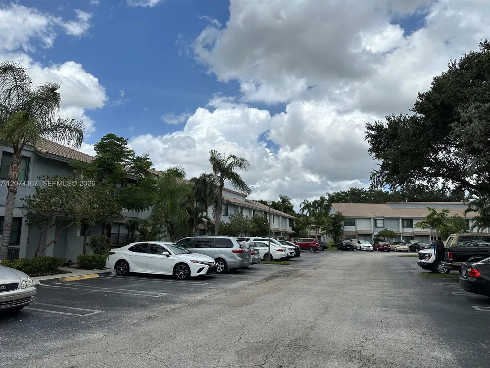 9849 S Riverside Dr #8-26 Coral Springs, FL 33071