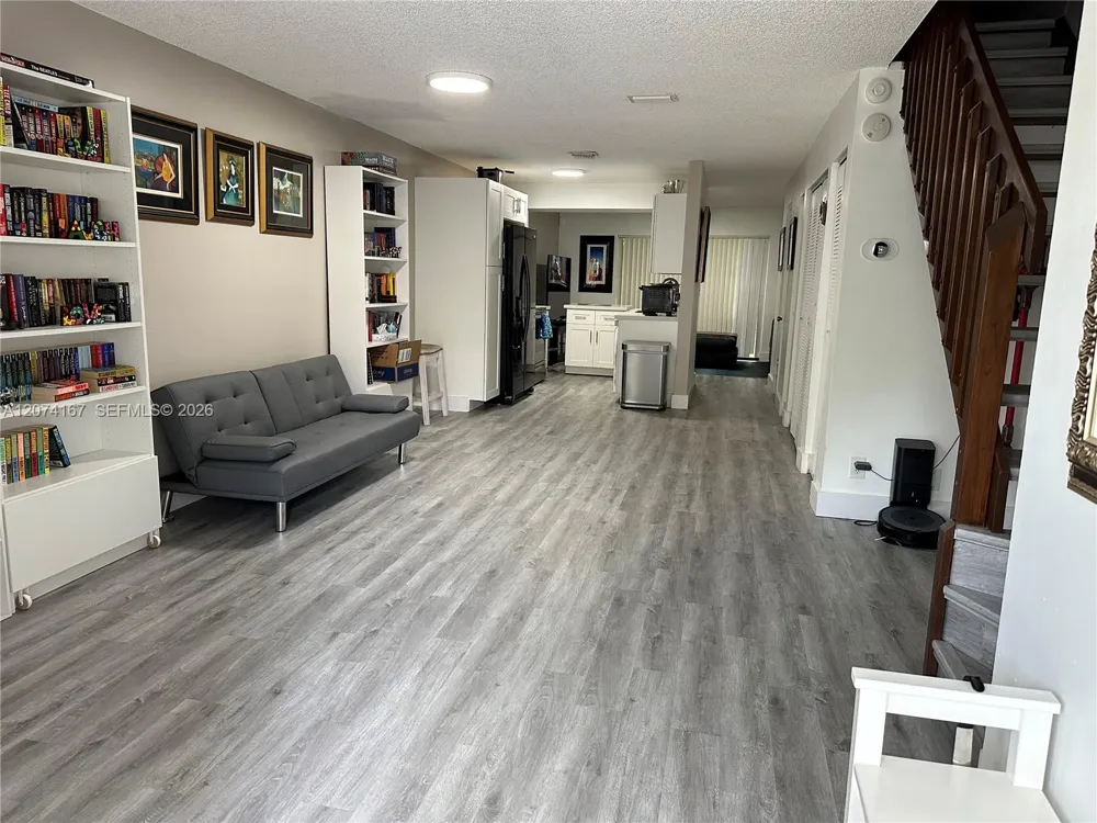 9849 S Riverside Dr #8-26 Coral Springs, FL 33071