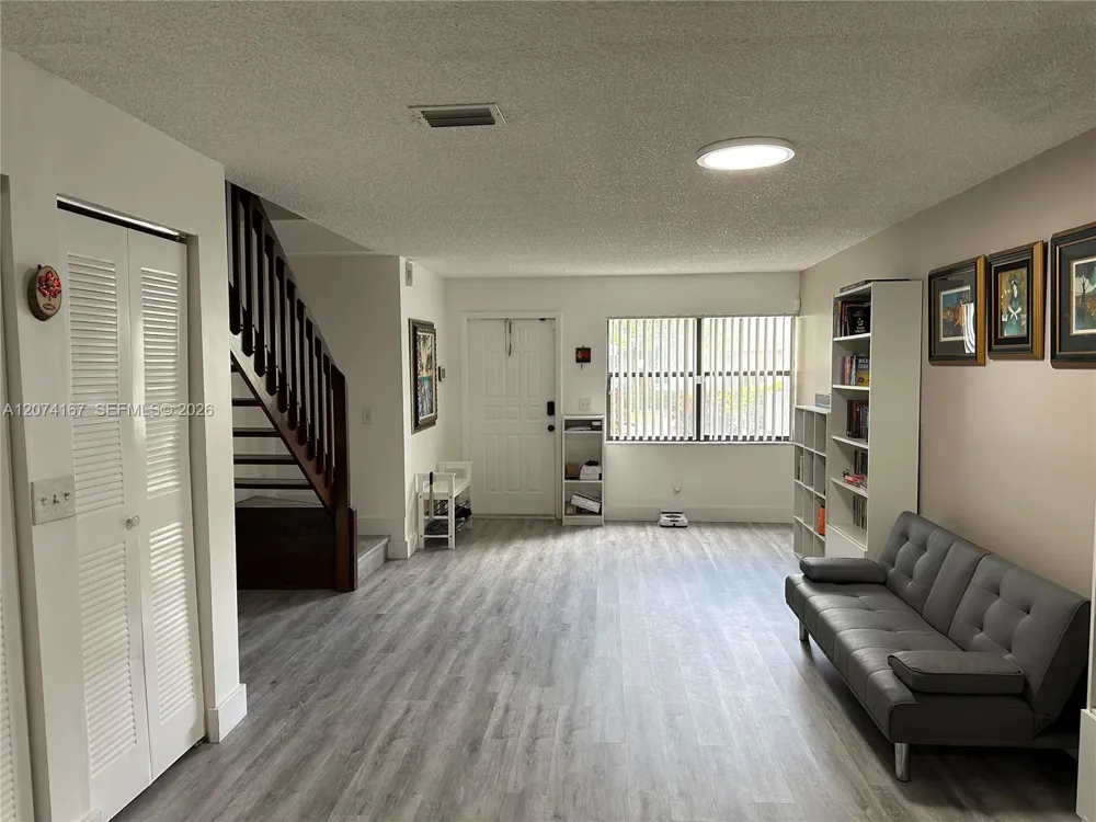 9849 S Riverside Dr #8-26 Coral Springs, FL 33071