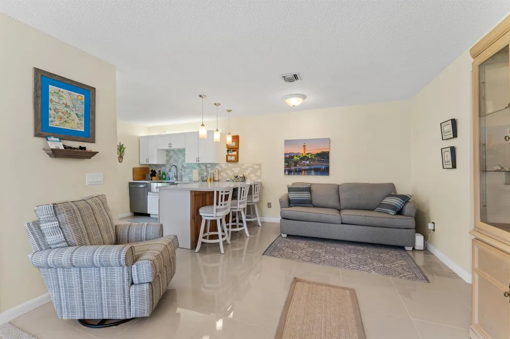 717 S Us Highway 1 #803 Jupiter, FL 33477