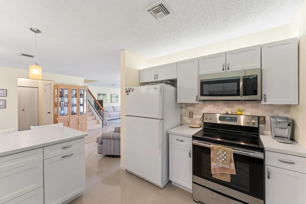 717 S Us Highway 1 #803 Jupiter, FL 33477