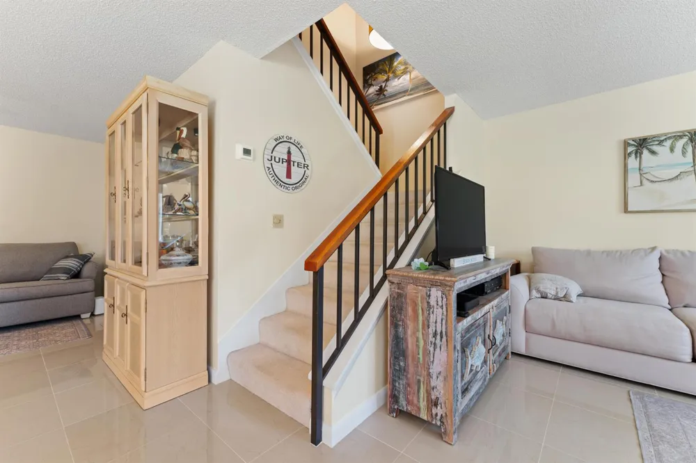 717 S Us Highway 1 #803 Jupiter, FL 33477