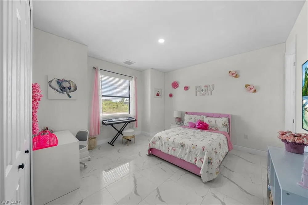 3713 25th Street SW Lehigh Acres, FL 33976