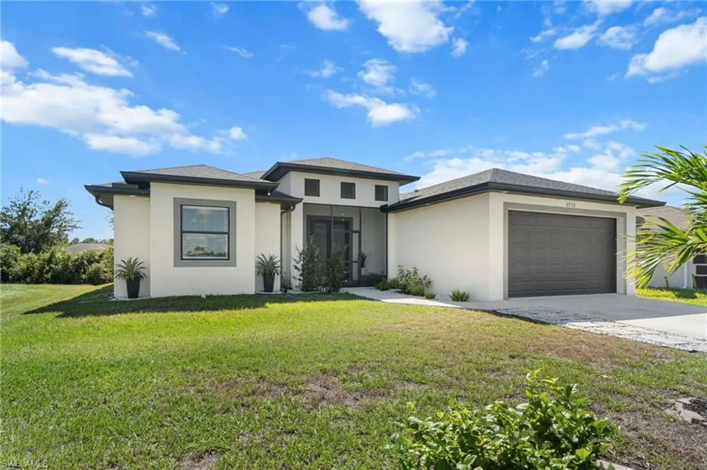 3713 25th Street SW Lehigh Acres, FL 33976