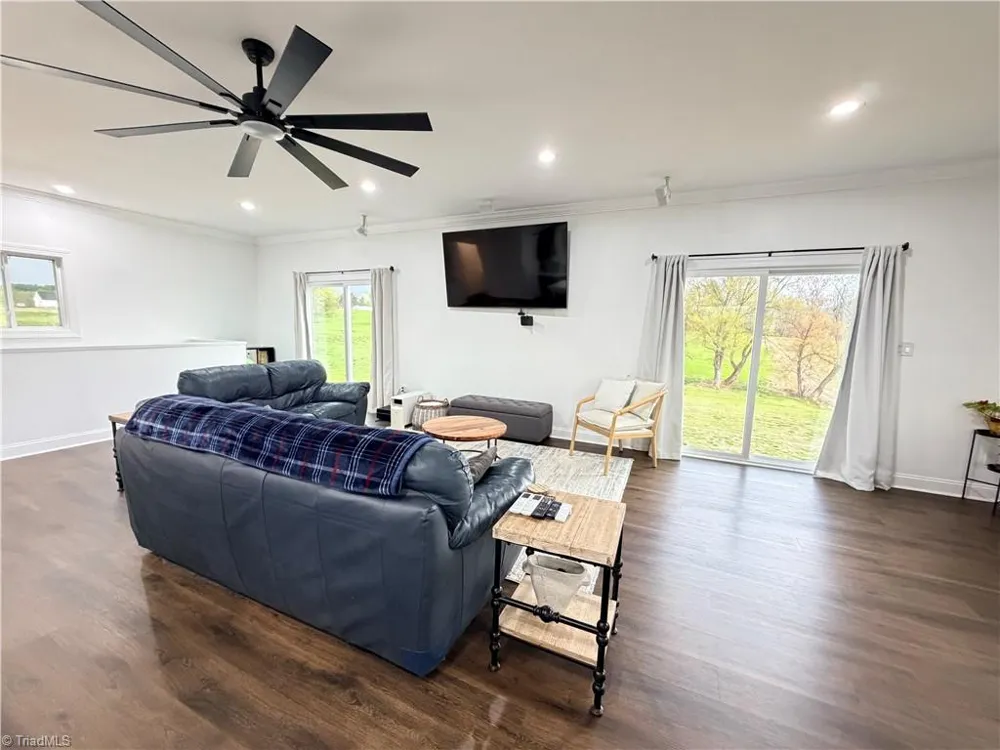 322 Layell Road Elkin, NC 28621
