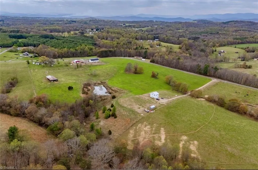 322 Layell Road Elkin, NC 28621