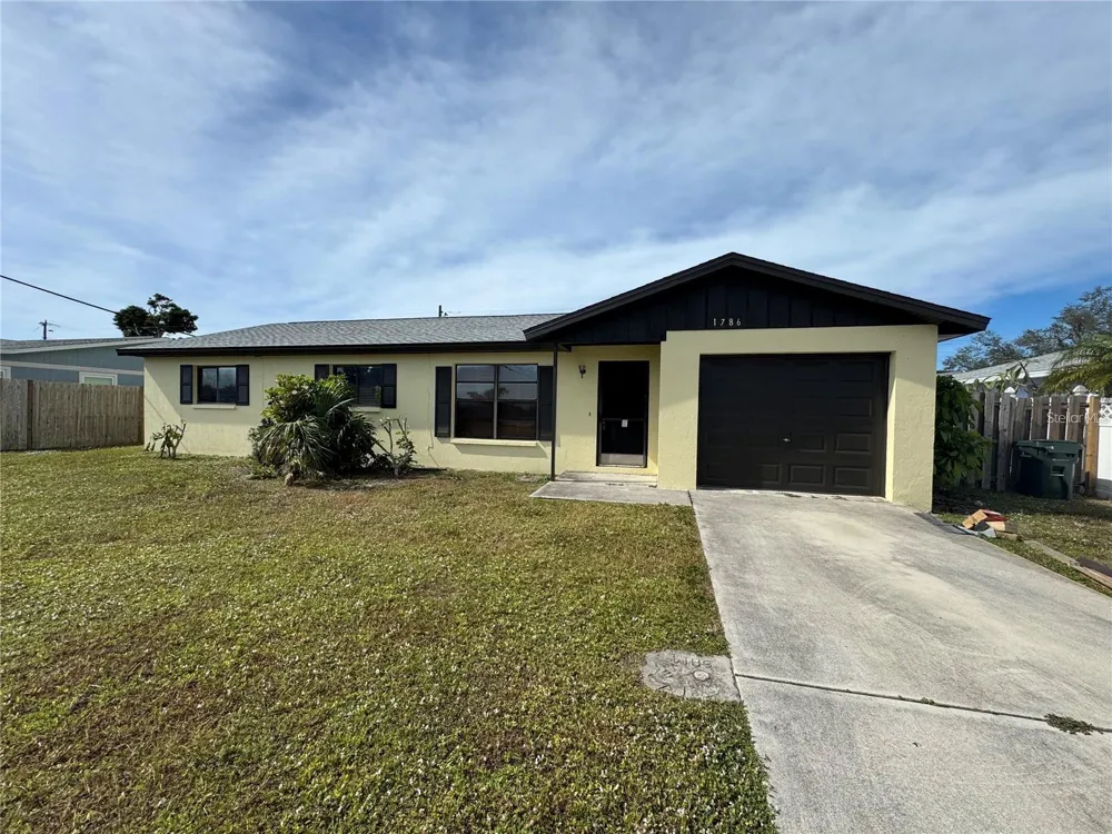 1786 DAGON ROAD Venice, FL 34293