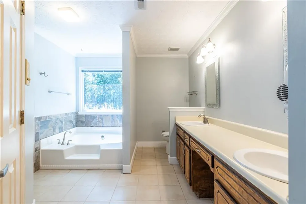 215 Valley Brook Trail Jonesboro, GA 30238