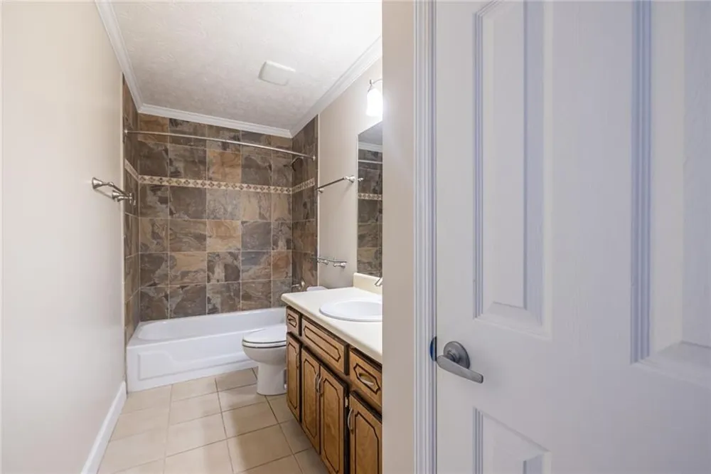 215 Valley Brook Trail Jonesboro, GA 30238