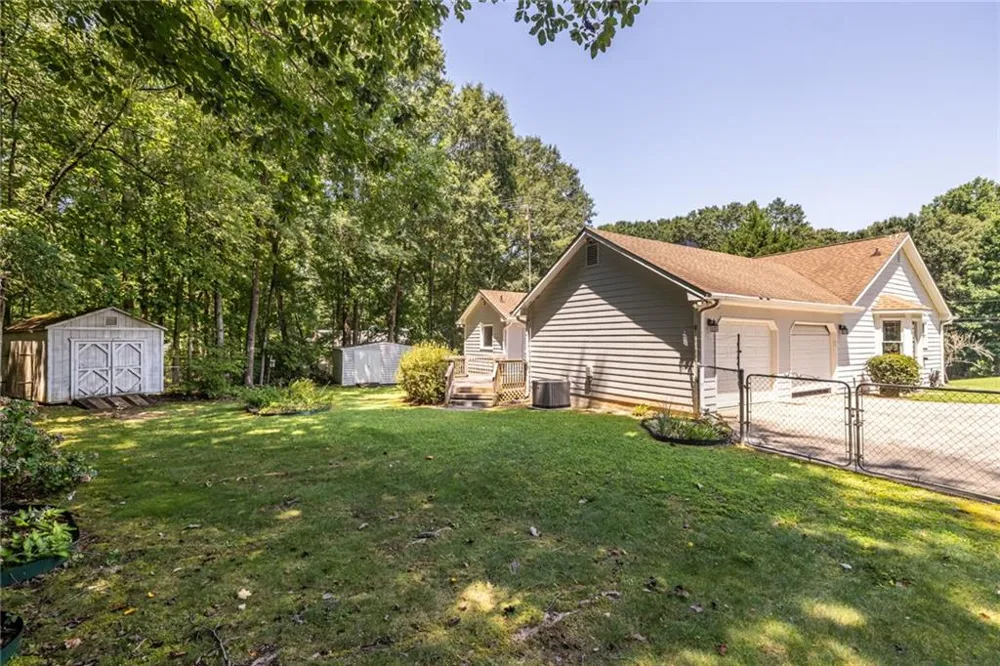 215 Valley Brook Trail Jonesboro, GA 30238