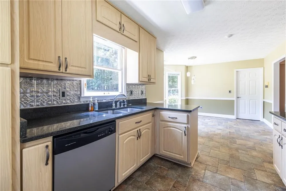 215 Valley Brook Trail Jonesboro, GA 30238