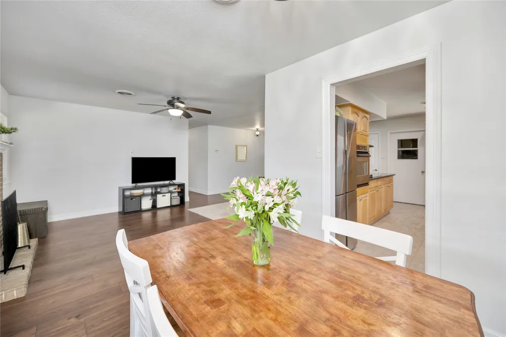2812 Norwood Lane Arlington, TX 76013