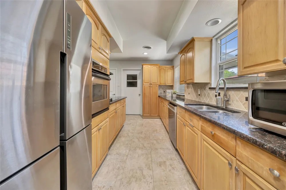 2812 Norwood Lane Arlington, TX 76013