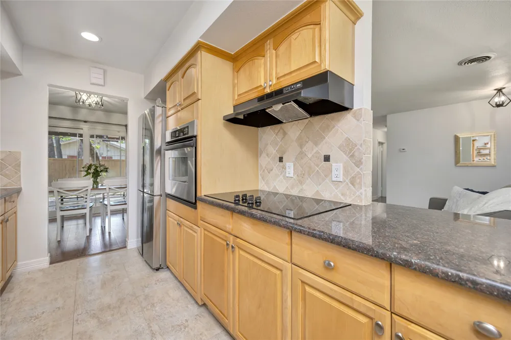 2812 Norwood Lane Arlington, TX 76013