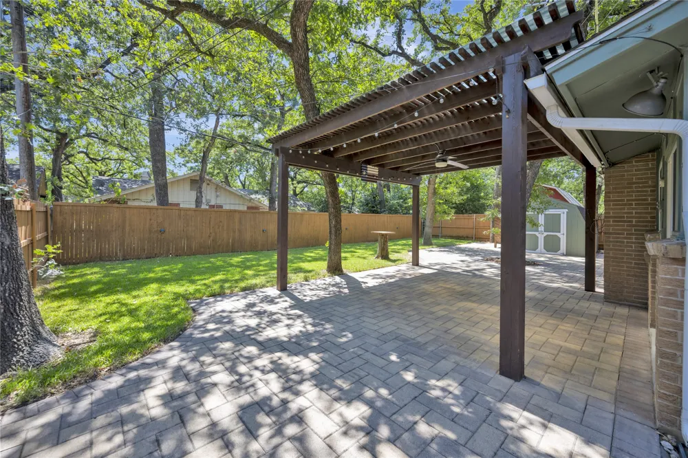 2812 Norwood Lane Arlington, TX 76013