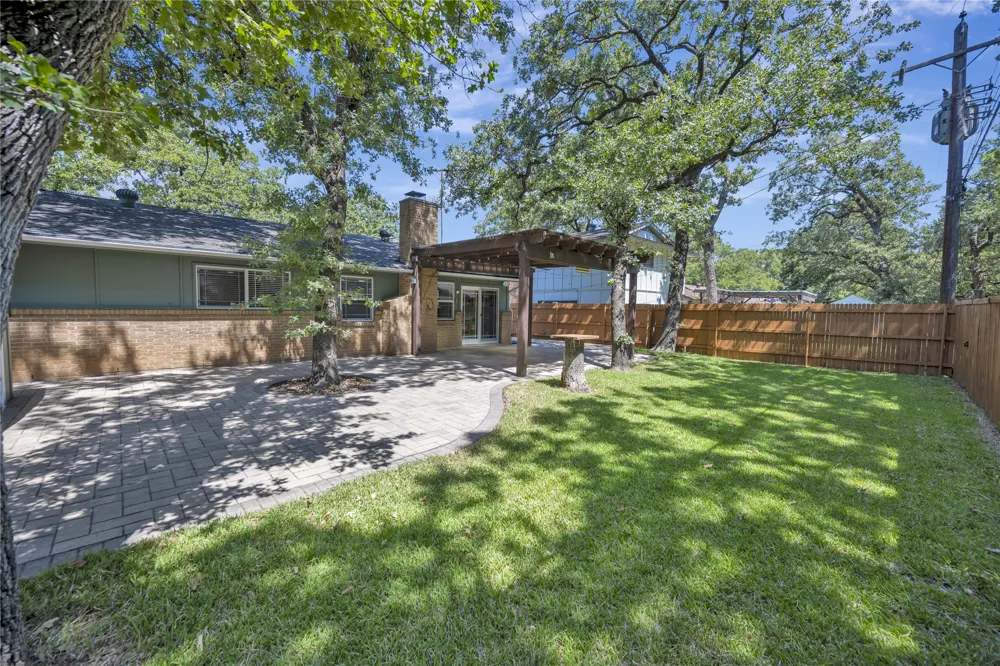 2812 Norwood Lane Arlington, TX 76013