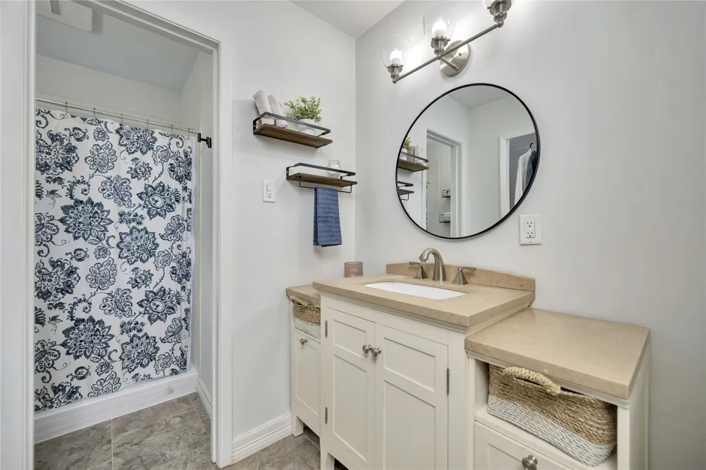 2812 Norwood Lane Arlington, TX 76013