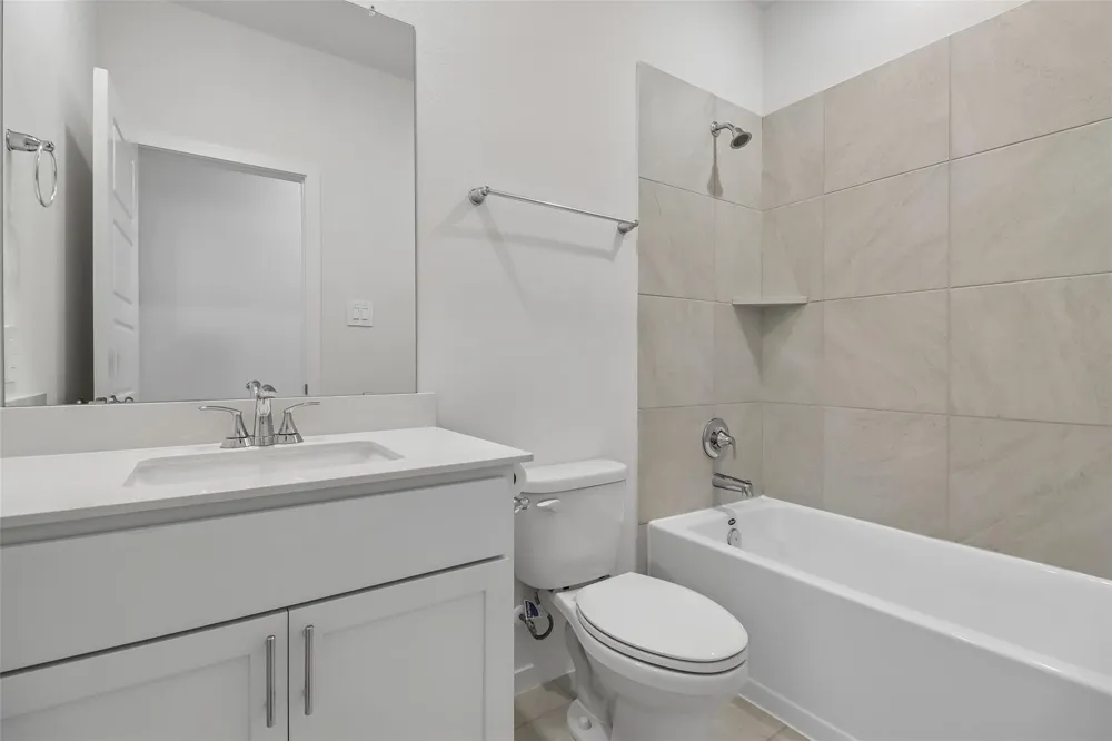 5113 Redbud Valley Drive Pearland, TX 77584