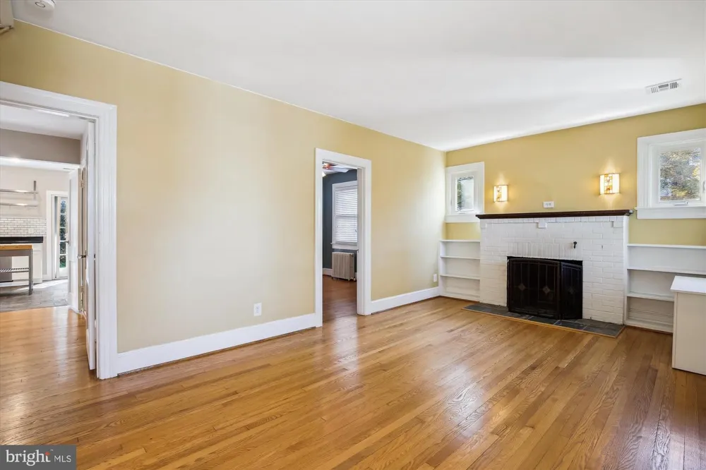 1114 21ST STREET S Arlington, VA 22202