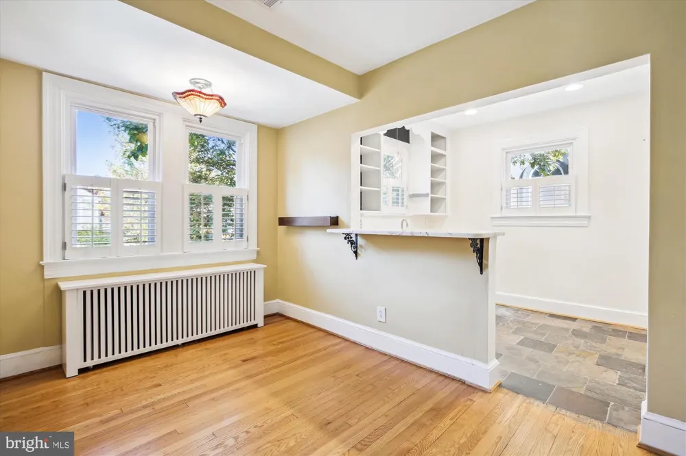 1114 21ST STREET S Arlington, VA 22202