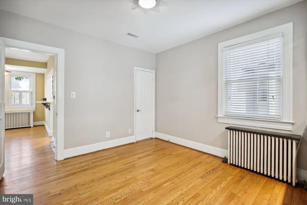 1114 21ST STREET S Arlington, VA 22202