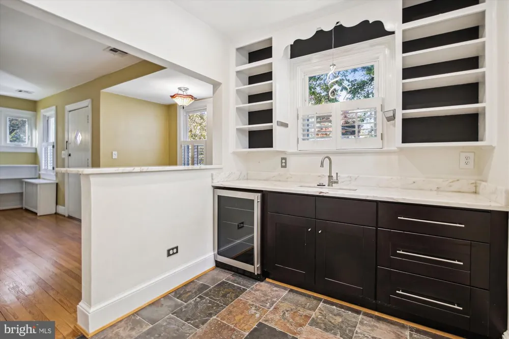 1114 21ST STREET S Arlington, VA 22202