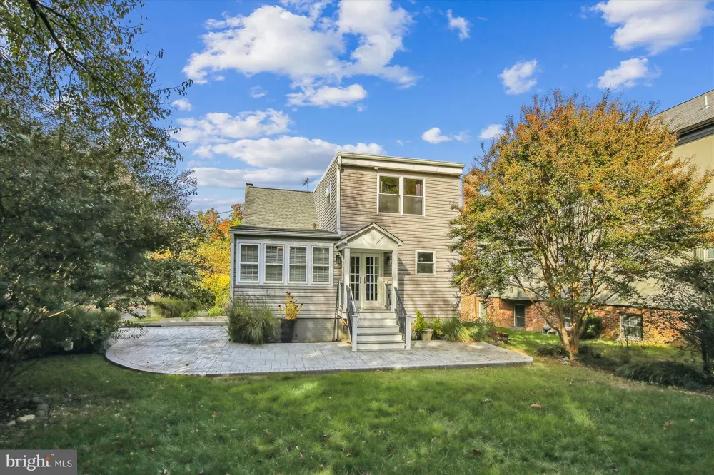 1114 21ST STREET S Arlington, VA 22202
