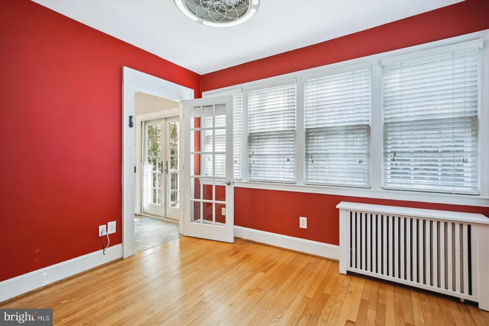 1114 21ST STREET S Arlington, VA 22202