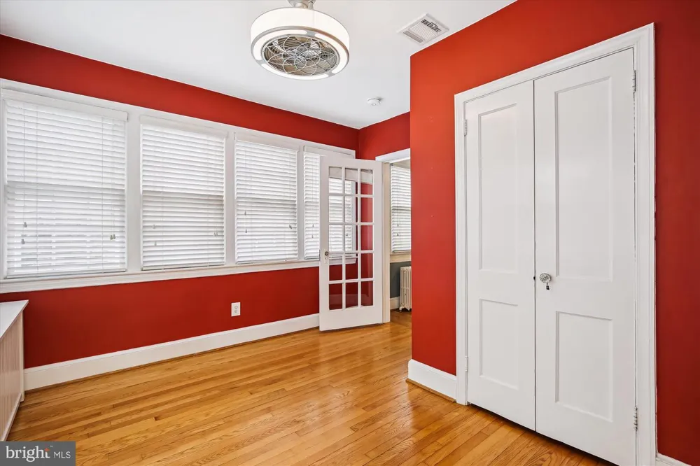 1114 21ST STREET S Arlington, VA 22202