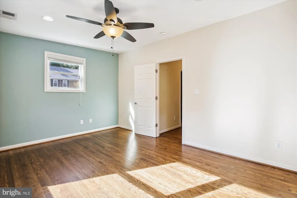1114 21ST STREET S Arlington, VA 22202
