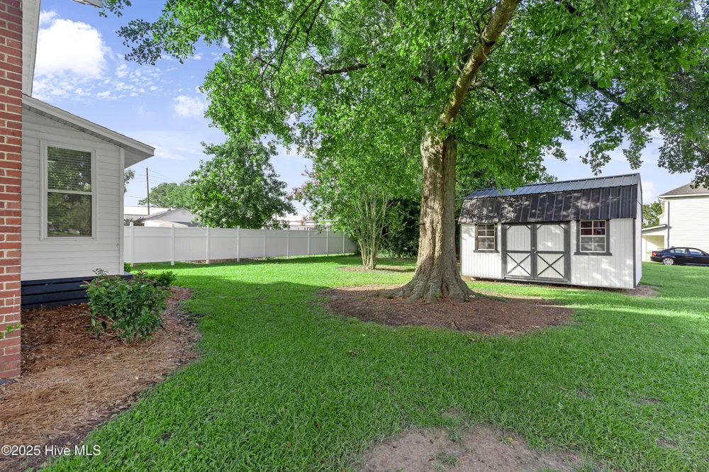 3902 W Wilson Street Farmville, NC 27828