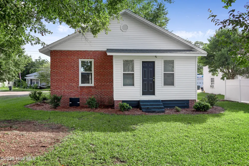 3902 W Wilson Street Farmville, NC 27828