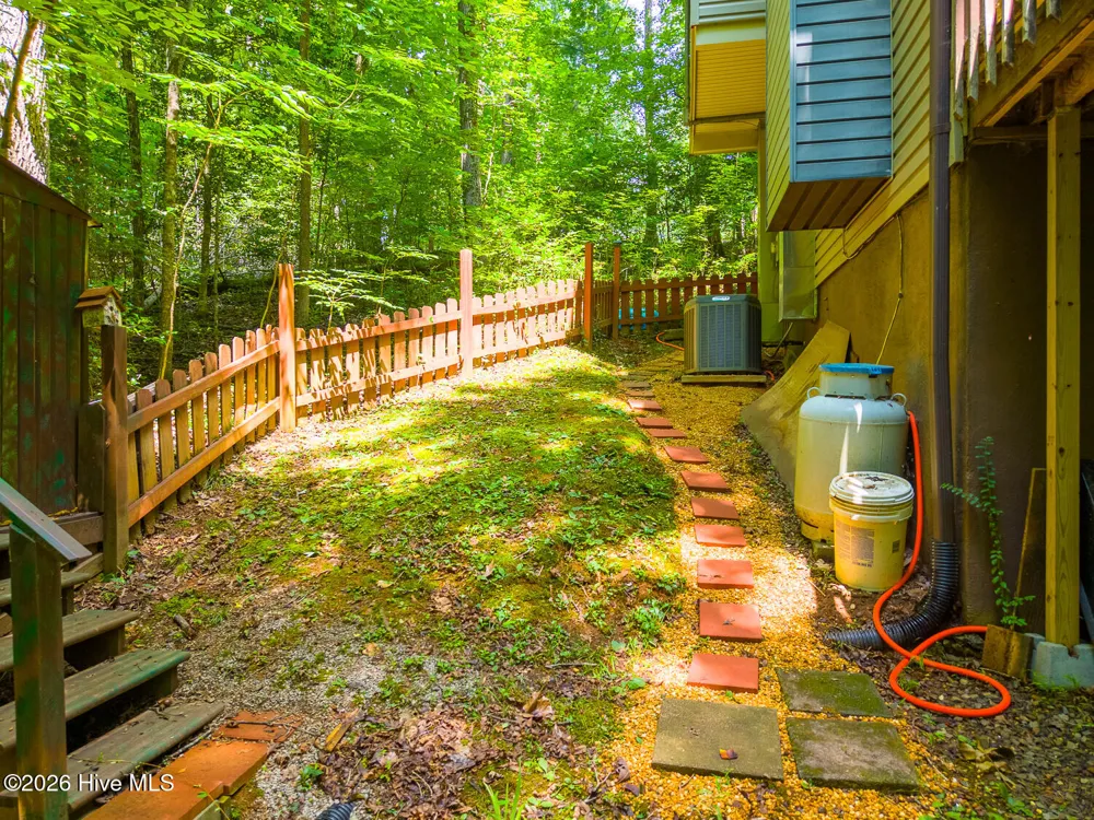 1410 Village Road Murphy, NC 28906