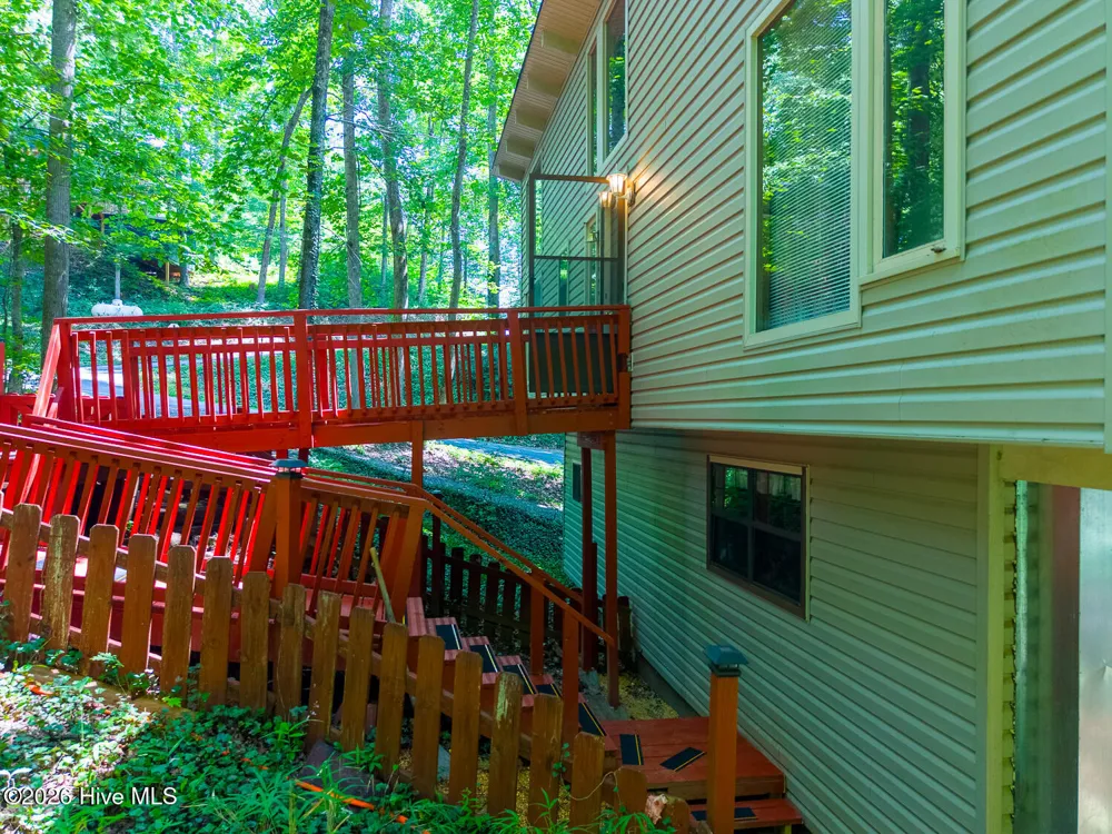 1410 Village Road Murphy, NC 28906