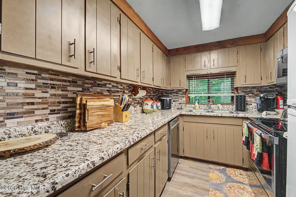 1410 Village Road Murphy, NC 28906
