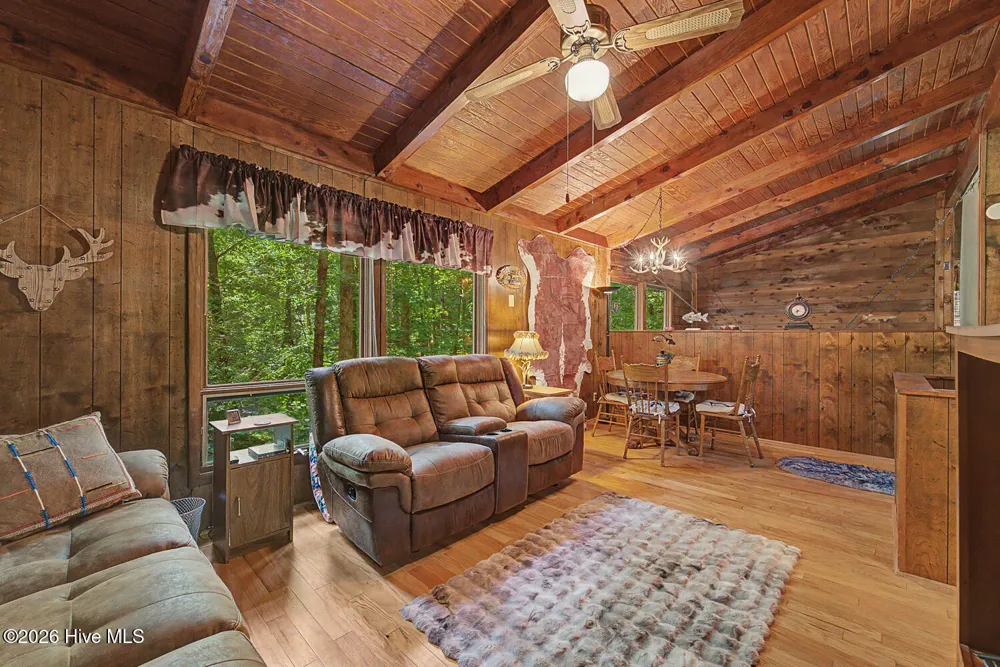 1410 Village Road Murphy, NC 28906