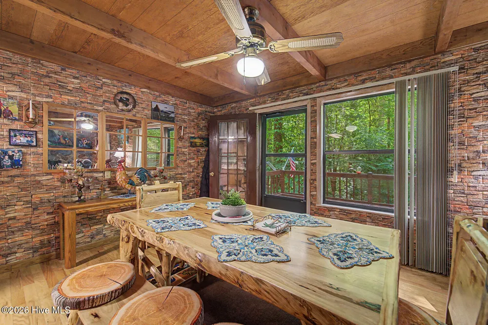 1410 Village Road Murphy, NC 28906