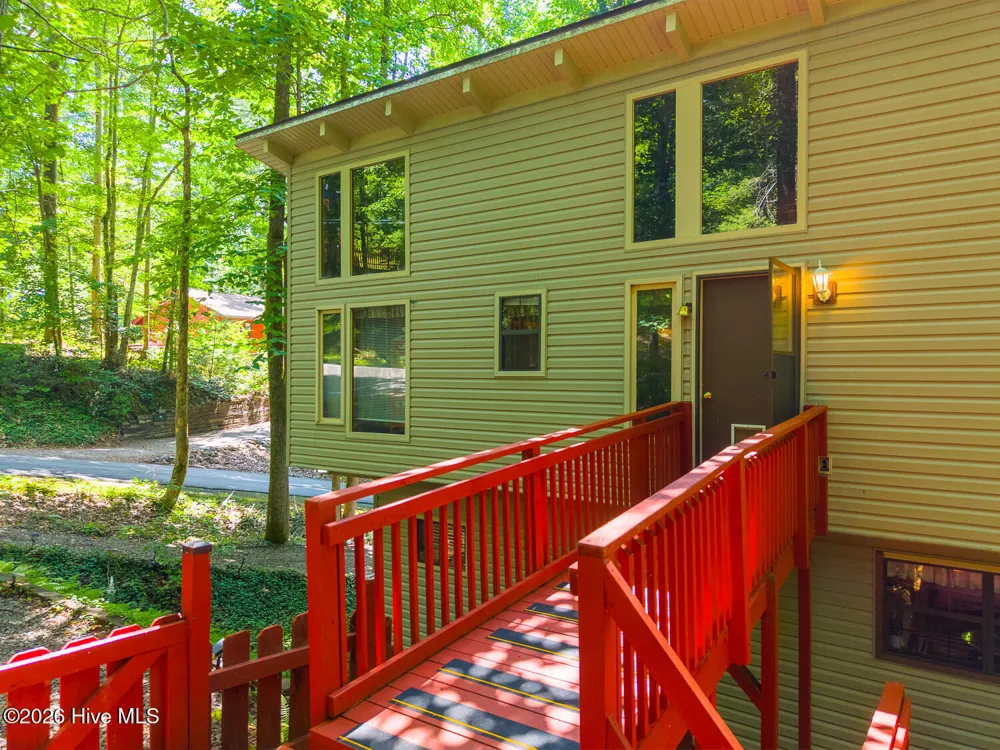 1410 Village Road Murphy, NC 28906