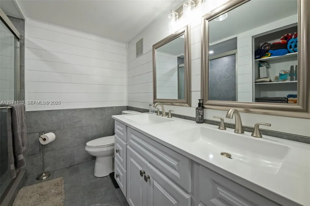 301 Racquet Club Rd #104 Weston, FL 33326