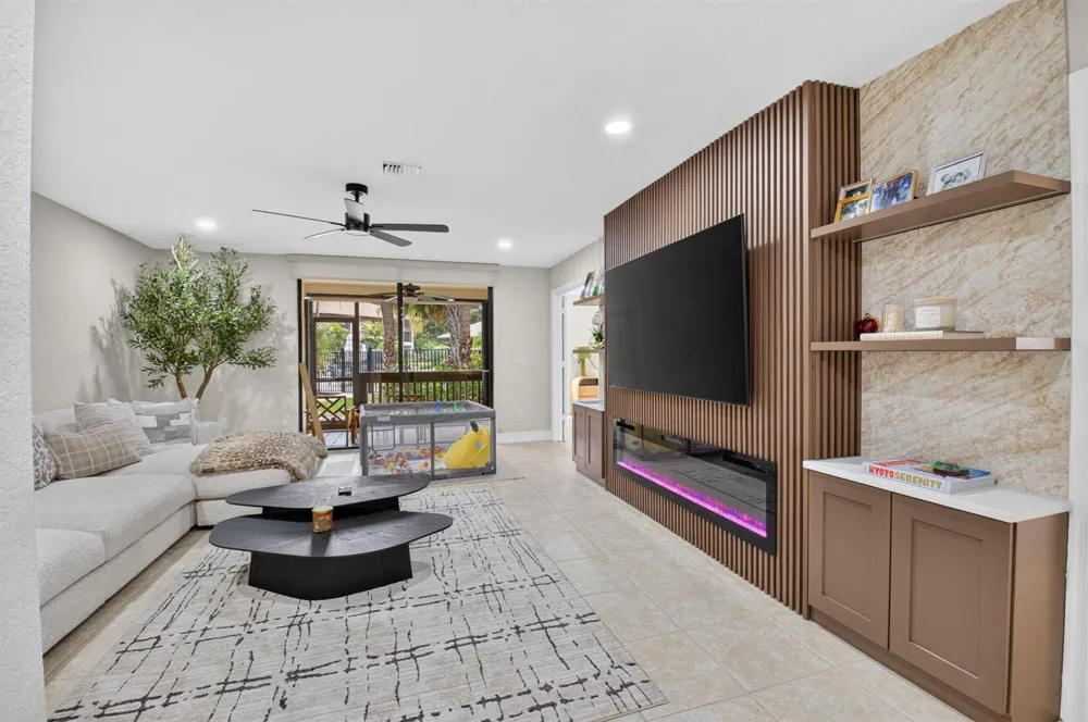 9292 Sabal Ridge Circle #C Boca Raton, FL 33434