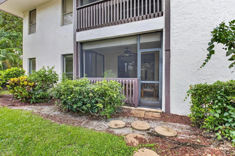 9292 Sabal Ridge Circle #C Boca Raton, FL 33434