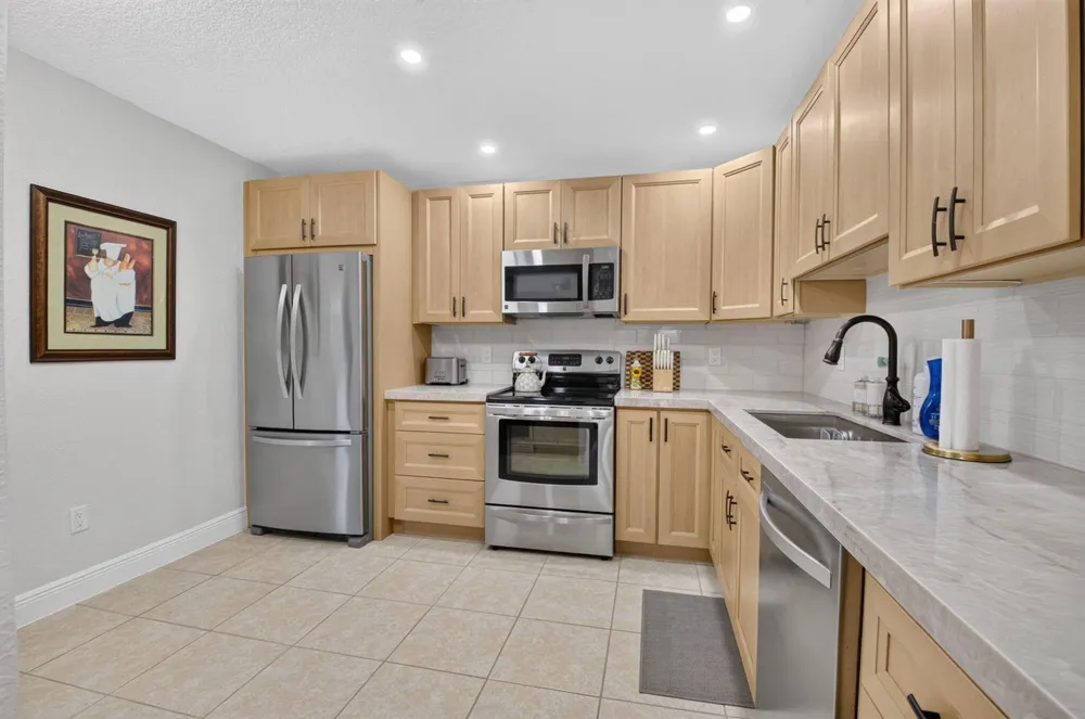 9292 Sabal Ridge Circle #C Boca Raton, FL 33434