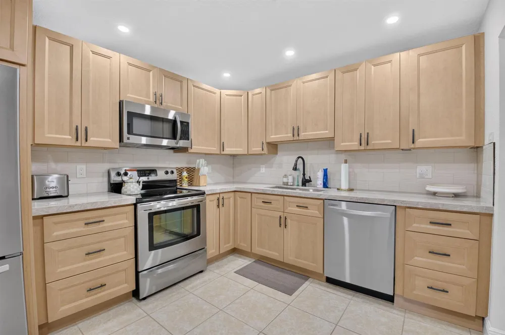 9292 Sabal Ridge Circle #C Boca Raton, FL 33434