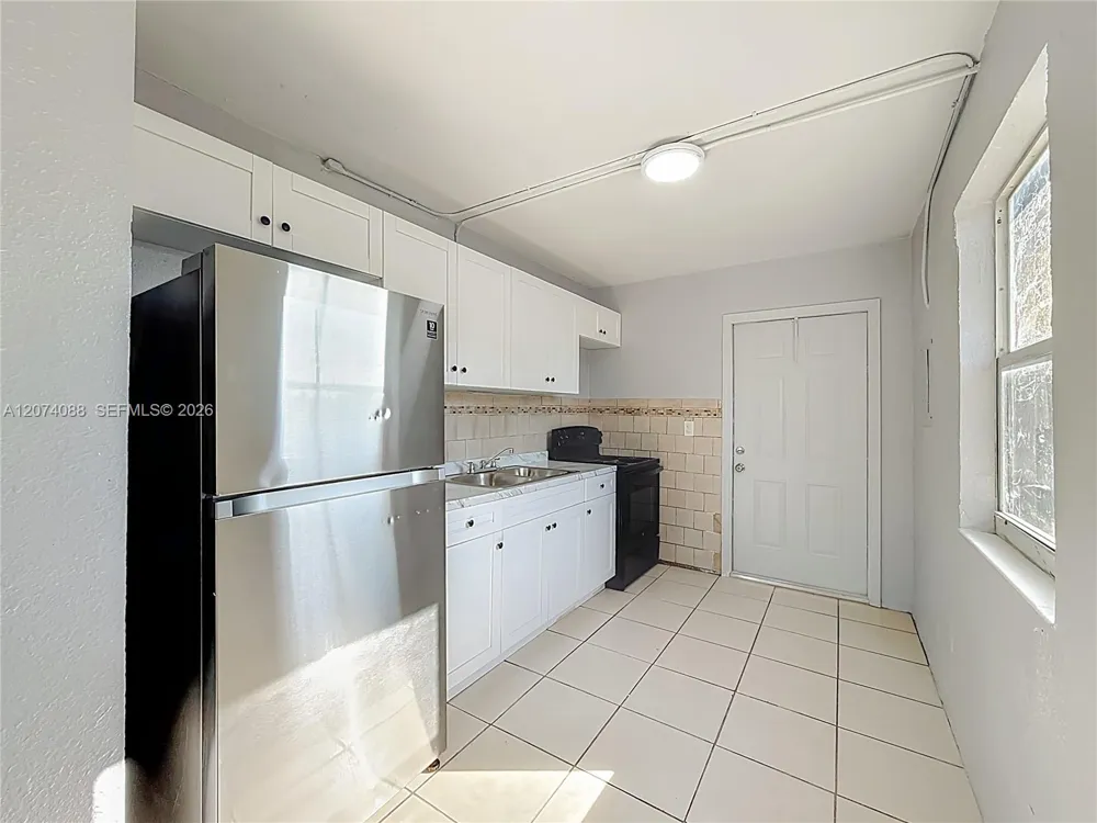 2408 NW 8th St Pompano Beach, FL 33069