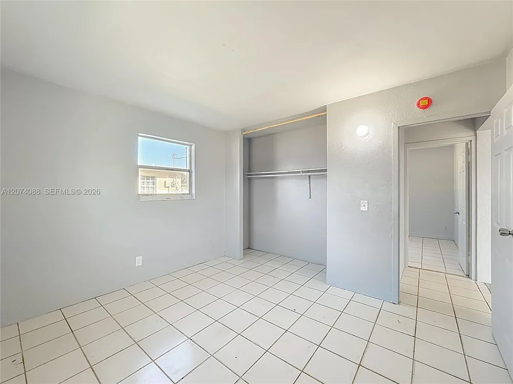 2408 NW 8th St Pompano Beach, FL 33069