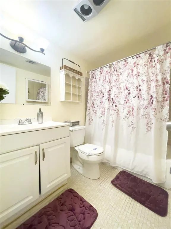 200 BONNIE BOULEVARD #117 Palm Springs, FL 33461