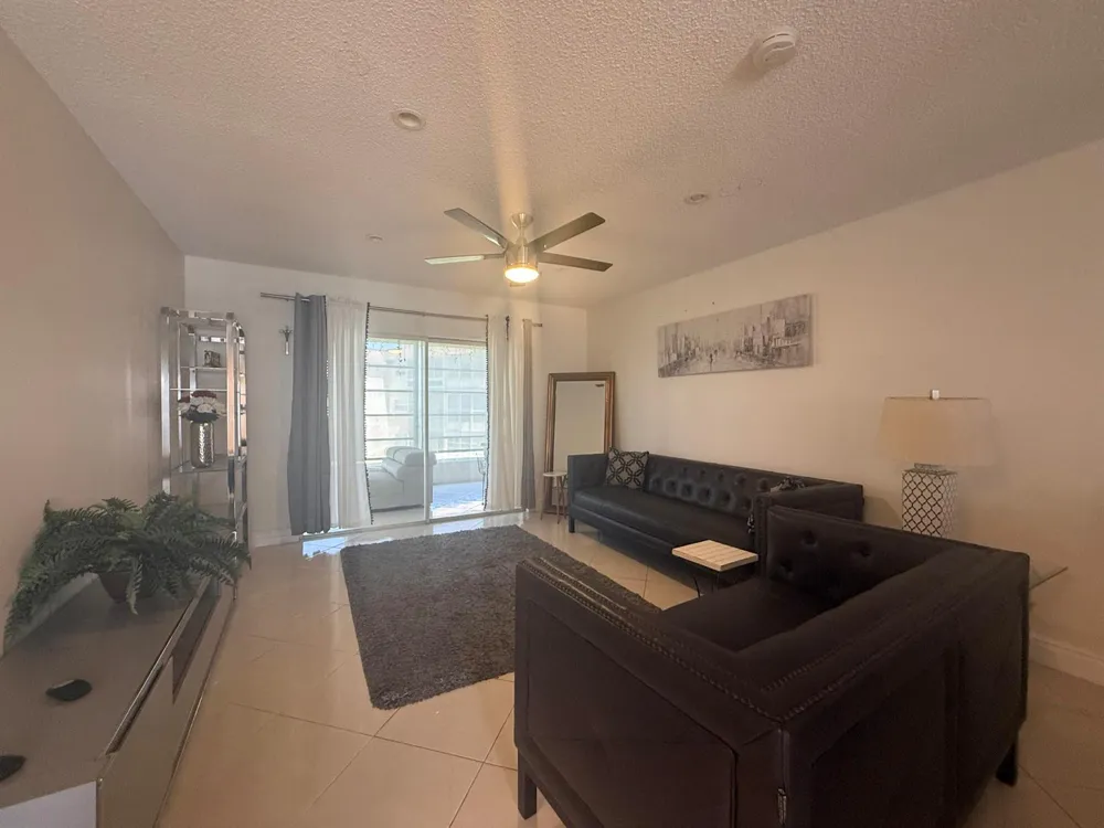 3406 NW 49TH AVENUE #515 Lauderdale Lakes, FL 33319