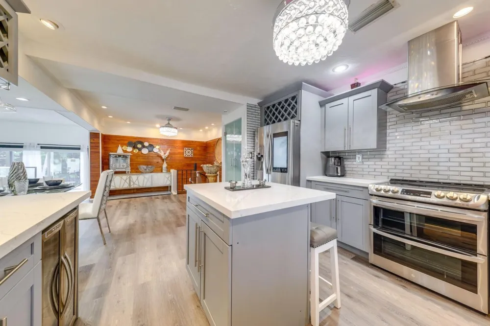 3609 SW 58TH AVENUE West Park, FL 33023